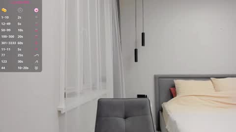 Snapshot of nadyayax chatting on 10.24.25 Nadya online show from 10.24.25