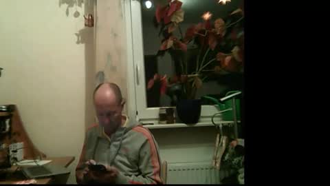 Snapshot of naggidey chatting on 12.15.25 Seppl online show from 12.15.25