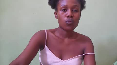 nah296652 online show from 04.10.26