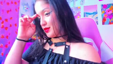 Snapshot of naharasoler chatting on 04.19.26 Nahara Soler online show from 04.19.26