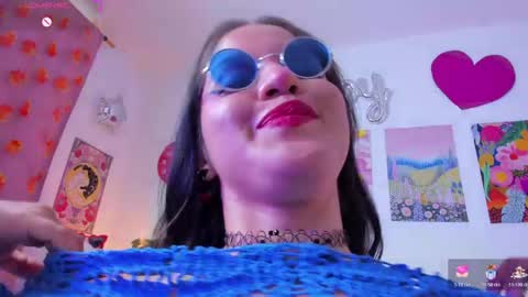 Snapshot of naharasoler chatting on 05.27.26 Nahara Soler online show from 05.27.26