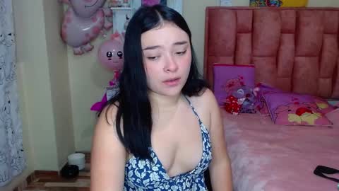 nahia cute     only   online show from 02.18.25