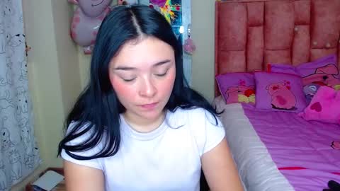 nahia cute     only   online show from 02.21.25