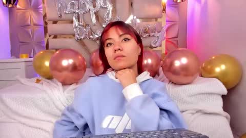 Snapshot of nahia_low chatting on 12.23.24  Valeria  online show from 12.23.24