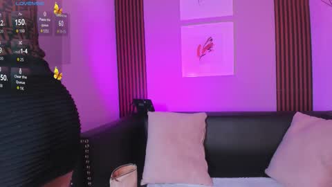 Snapshot of nahiajhonson_ chatting on 11.25.25 Nahia online show from 11.25.25