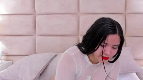 Nahia  online show from 10.29.25