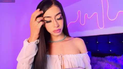 Snapshot of nahiavictoria chatting on 03.09.26 NahiaVictoria online show from 03.09.26