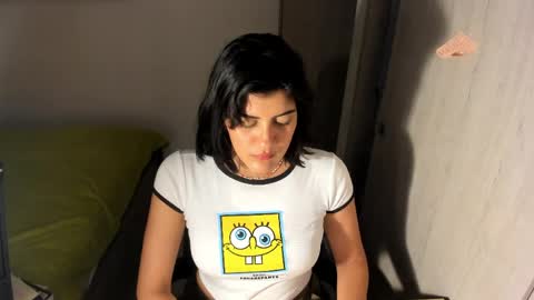 independent model online show from 04.21.26