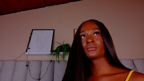  VICTORIA  online show from 04.17.26