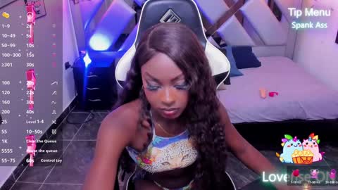 Snapshot of nahomii_hill chatting on 02.06.25 Nahomi online show from 02.06.25