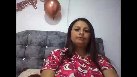 Snapshot of nahomysaints chatting on 11.01.25 nahomy saints online show from 11.01.25