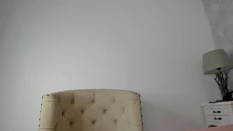 Snapshot of naia_cox chatting on 09.22.25 naia_cox online show from 09.22.25