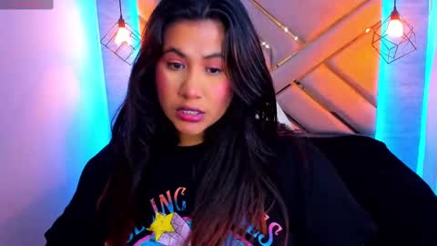    online show from 01.18.25