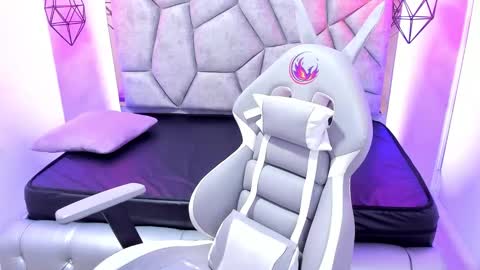    online show from 02.01.25