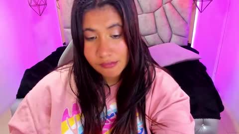    online show from 02.04.25