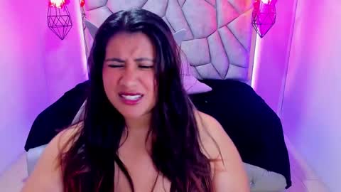    online show from 03.12.25