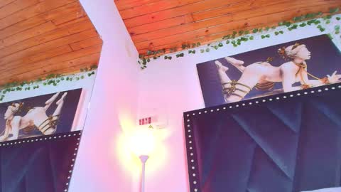 Naia x online show from 02.06.26