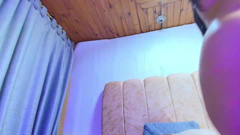 Naia x online show from 03.05.26