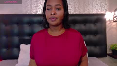 naiaramasson_ online show from 02.07.26