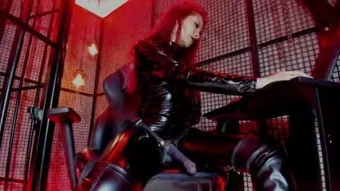 Naila online show from 10.27.25