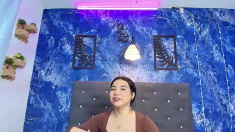 Snapshot of naileth_ chatting on 11.26.25 NAILETH online show from 11.26.25