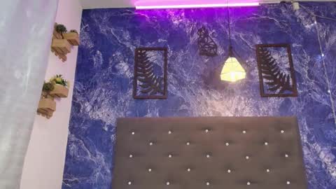 Snapshot of naileth_ chatting on 11.30.25 NAILETH online show from 11.30.25