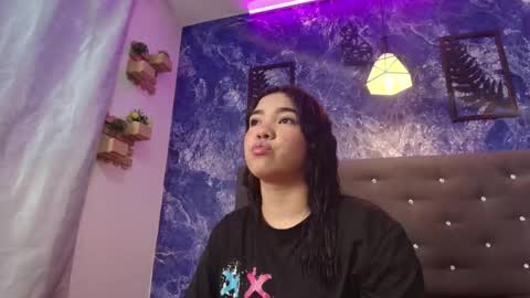 Snapshot of naileth_ chatting on 12.03.25 NAILETH online show from 12.03.25