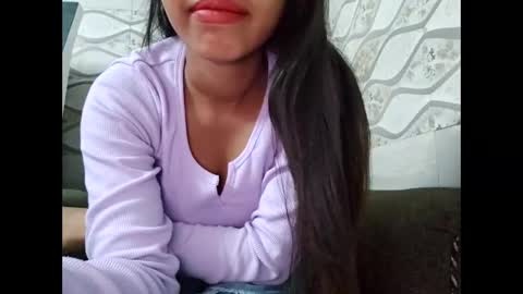 Snapshot of naina00123 chatting on 11.17.25 Naina online show from 11.17.25