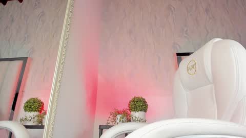 Naina online show from 01.08.25