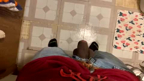 nairda2senoniuq online show from 12.25.24