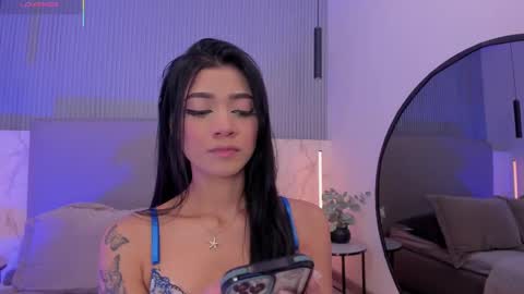 Snapshot of naishaford_1 chatting on 09.27.25 Naisha Ford online show from 09.27.25