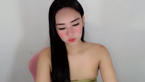 Snapshot of naked_stacey chatting on 05.25.26 Stacey online show from 05.25.26