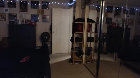 Snapshot of nakedmonkey chatting on 12.11.24 nakedmonkey online show from 12.11.24