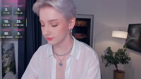 Kate online show from 10.31.25