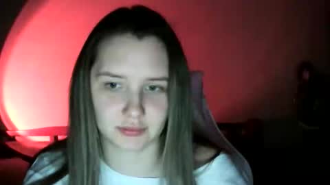 Snapshot of nalorine chatting on 04.03.26 Lola online show from 04.03.26