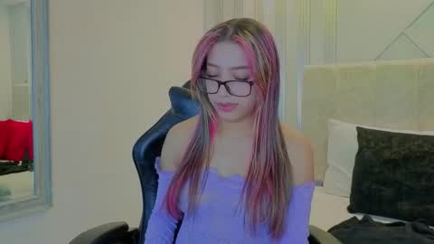 Snapshot of nami_sweet_ chatting on 10.12.25 nami_sweet_ online show from 10.12.25