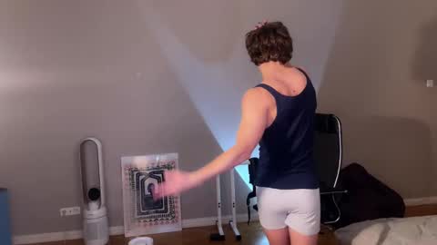 Snapshot of namiraaxel chatting on 12.06.24 Georges online show from 12.06.24