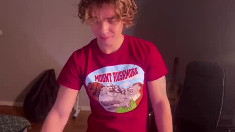 Snapshot of namiraaxel chatting on 12.23.24 Georges online show from 12.23.24