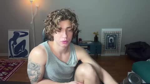 Snapshot of namiraaxel chatting on 02.06.25 Georges online show from 02.06.25