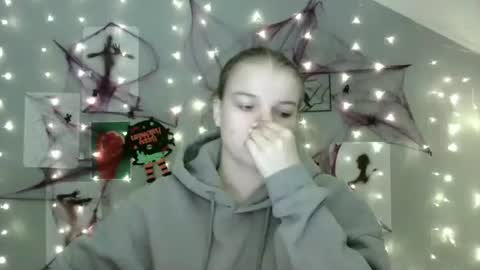 Nana online show from 10.06.25