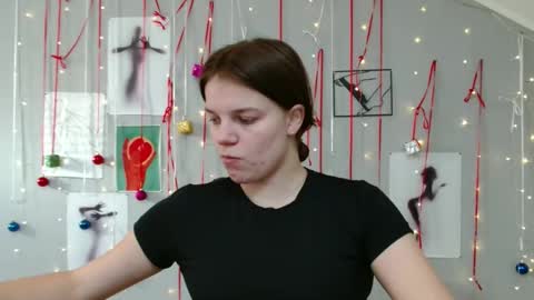 Nana online show from 11.14.25