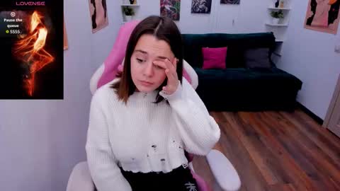 Snapshot of nanami_hot_ chatting on 11.25.25 nanami_hot_ online show from 11.25.25