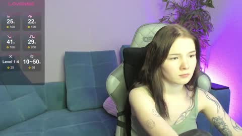 Snapshot of nanami_v02 chatting on 01.28.25 Maeve online show from 01.28.25