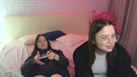 Snapshot of nanami_v02 chatting on 02.03.25 Maeve online show from 02.03.25