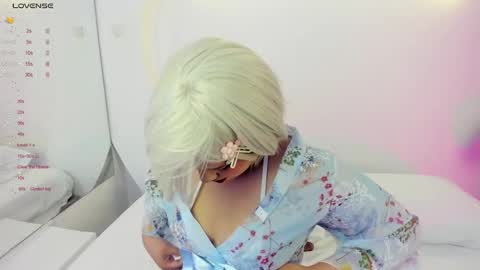 NanaOsaky online show from 01.15.25