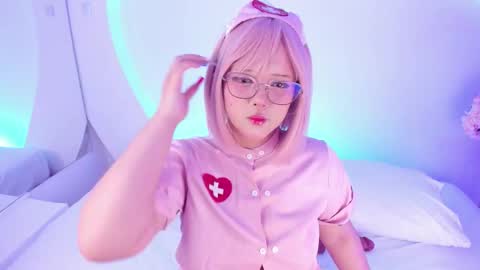 NanaOsaky online show from 12.20.25