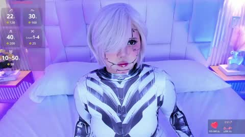 NanaOsaky online show from 04.10.26