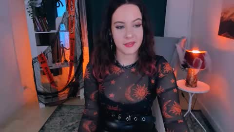 Snapshot of nanayoursoul chatting on 10.25.25 Nana online show from 10.25.25