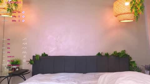 Luna online show from 09.18.25