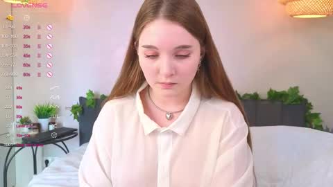 Luna online show from 09.22.25